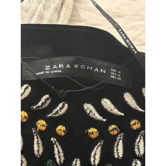 New Zara Black Embroidered Crop Vest Medium - Picture 6 of 6